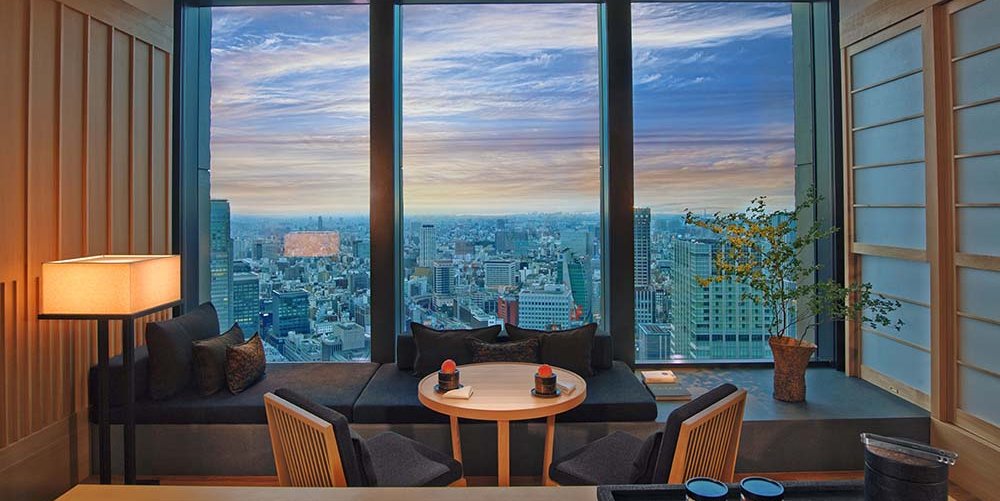 Exclusive Family Room - With A View To The City